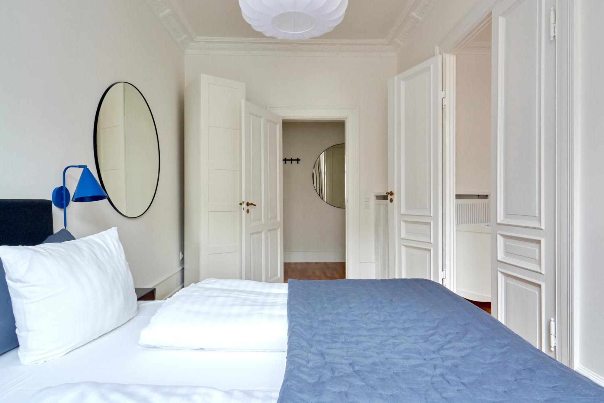 Apartment Spacious 3 Bedroom Manor Flat Next To Tivoli Copenhagen